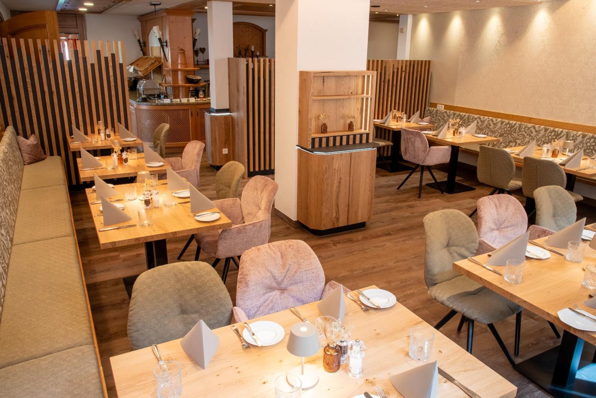 Hotel & Restaurant Post 라이힌겐 외부 사진