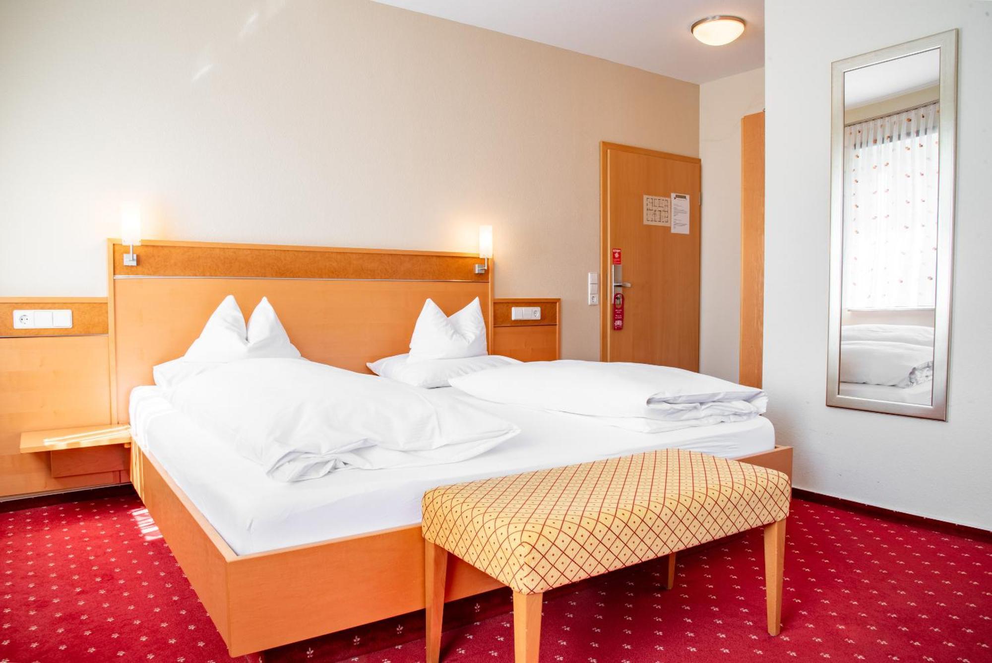 Hotel & Restaurant Post 라이힌겐 외부 사진