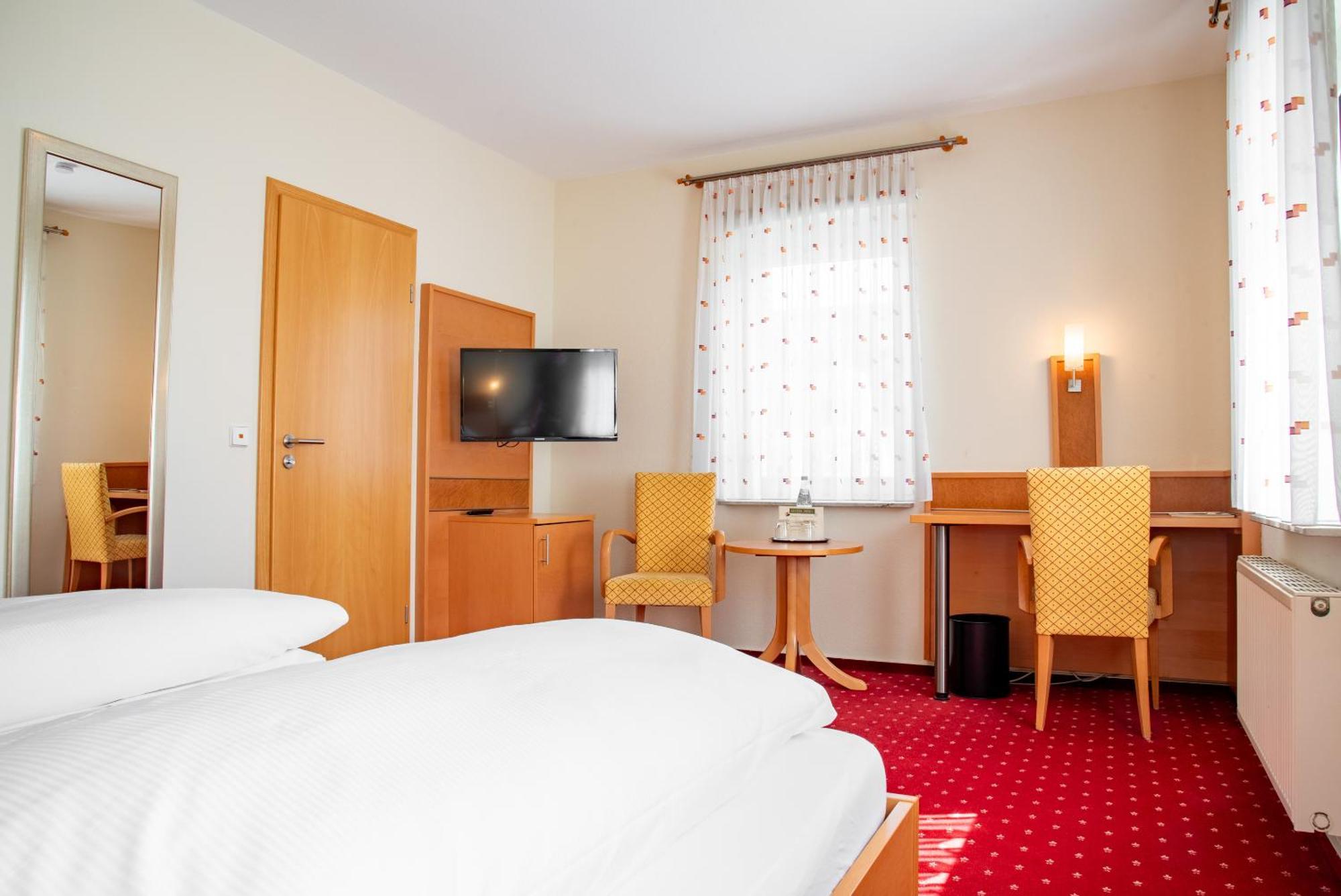 Hotel & Restaurant Post 라이힌겐 외부 사진